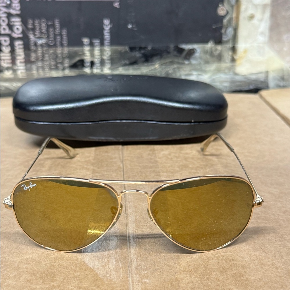Ray-Ban Gold Aviator Sunglasses